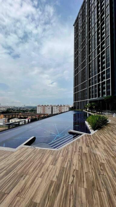 Cozy Aera Residence / Free Wi-Fi Netflix / Sunway Petaling Jaya Exterior photo