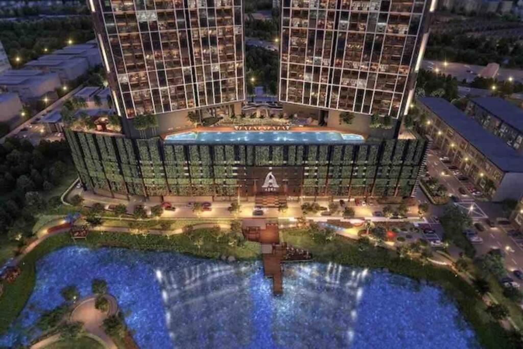 Cozy Aera Residence / Free Wi-Fi Netflix / Sunway Petaling Jaya Exterior photo